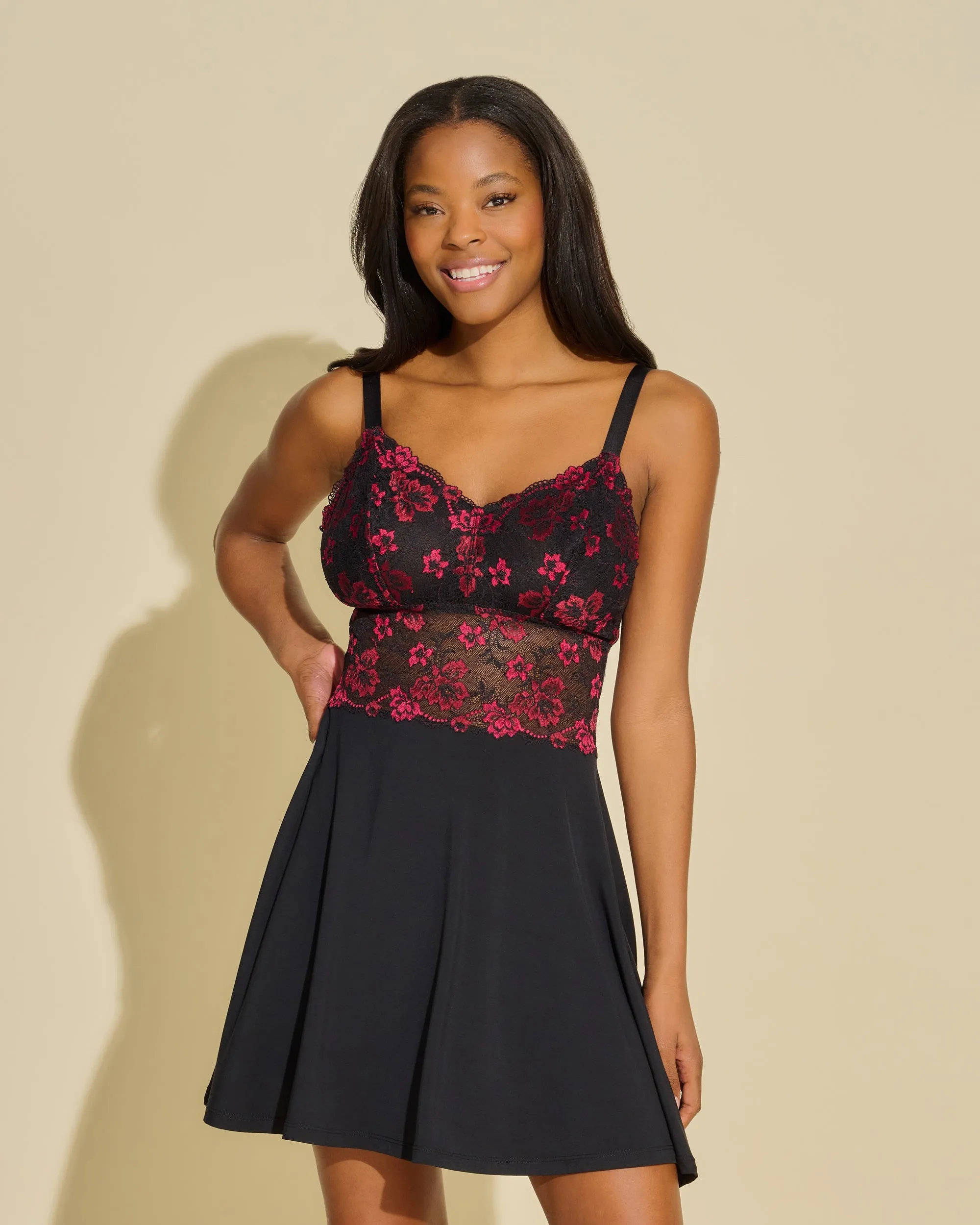 Set Camicia Da Notte E Tanga Curvy